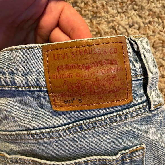 Levis Premium Big E Womens 501 Skinny Jeans SZ 32 x 28 Crop 29502 0117 Light - Picture 6 of 7